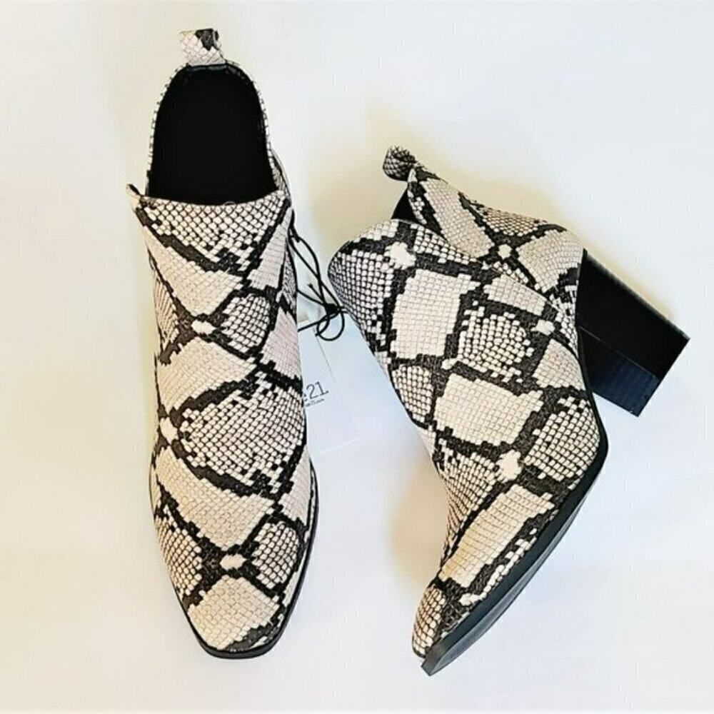 New! Rue 21 Women's Snake Print Chunky Block Heel Ankle Booties - Picture 6 of 8
